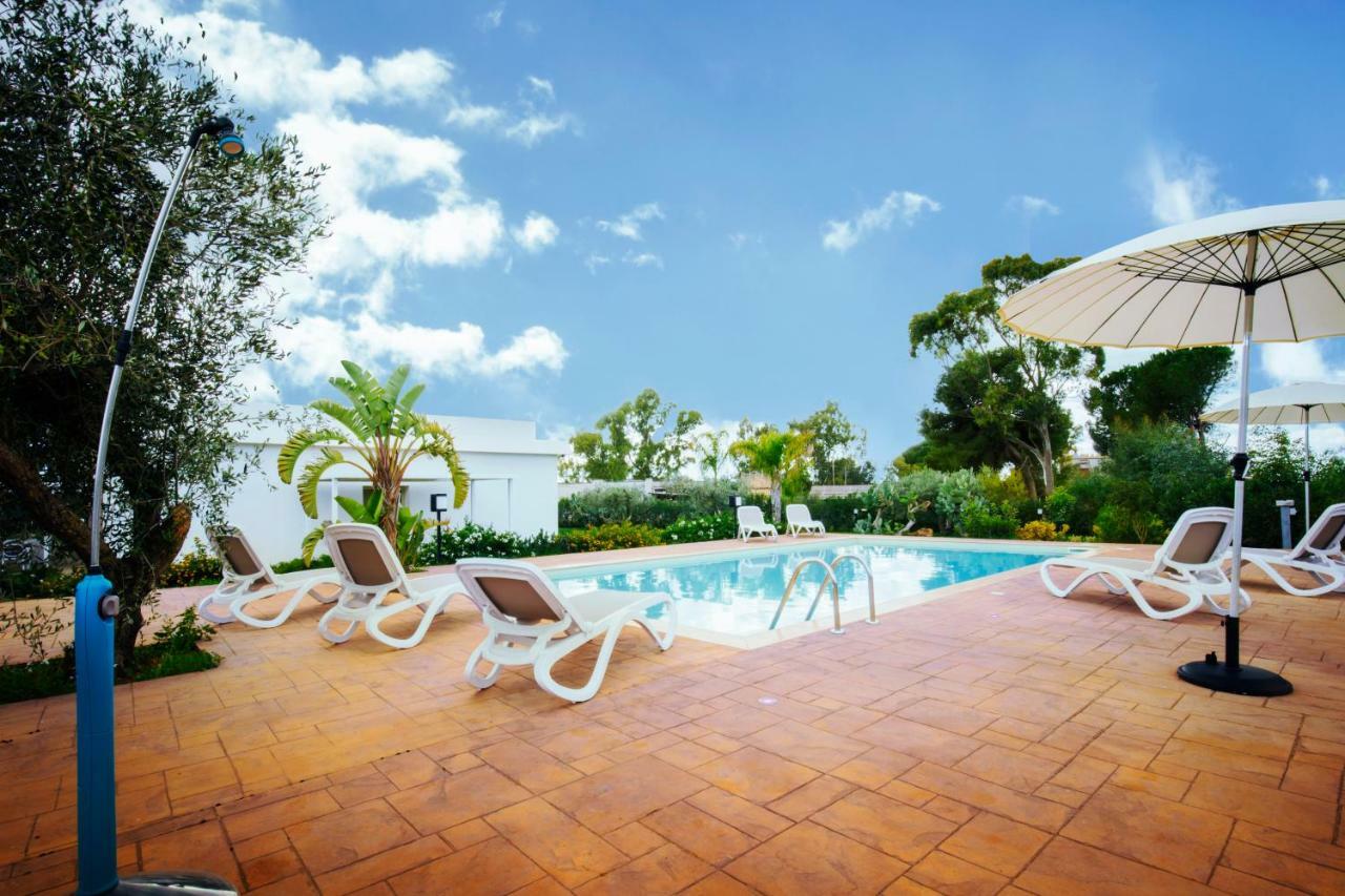 Case Vacanze Pietre Rosse -Alba Montevago Bagian luar foto